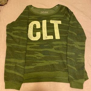 Girl Tribe CLT Camo Boat Neck Sweatshirt Green Size XL